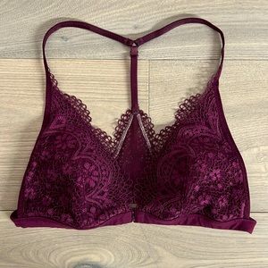 Victoria Secret Body By Victoria: Lace Bralette